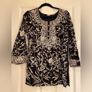 Kurta embroidered top